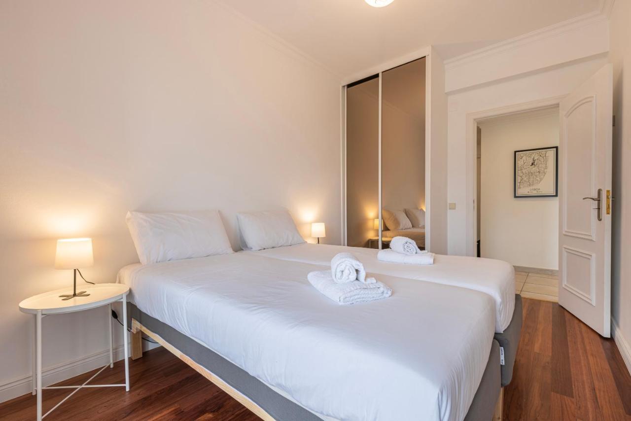 Sunny 2 Bdr Apartment By Lovelystay Шарнека Экстерьер фото